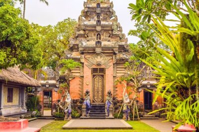 Bali Cultural Experience - Ubud Palace: carvings, guardian toad faces, and royal context