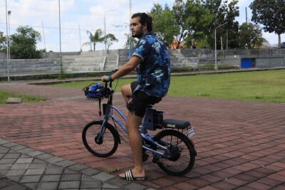 Kuta Seminyak Scooter Lessons - The road skills you should expect to practice